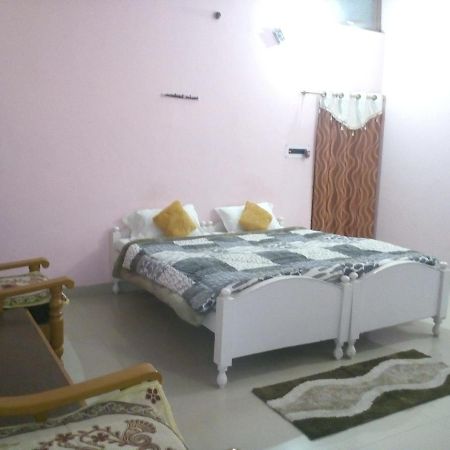 Shri Mahant Hotel Orchha Exterior foto
