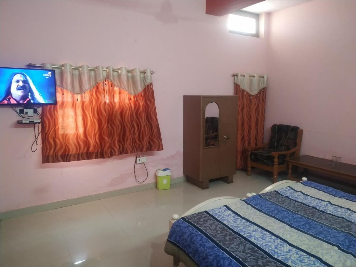 Shri Mahant Hotel Orchha Exterior foto