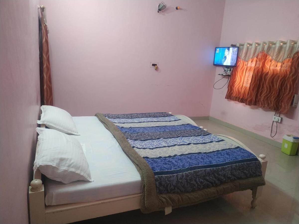 Shri Mahant Hotel Orchha Exterior foto