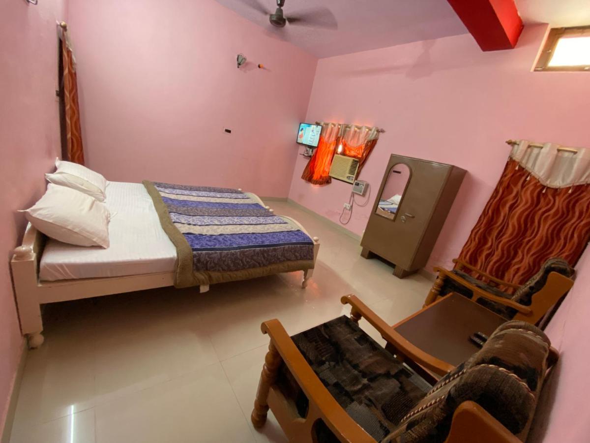 Shri Mahant Hotel Orchha Exterior foto