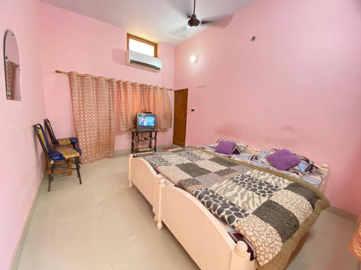 Shri Mahant Hotel Orchha Exterior foto