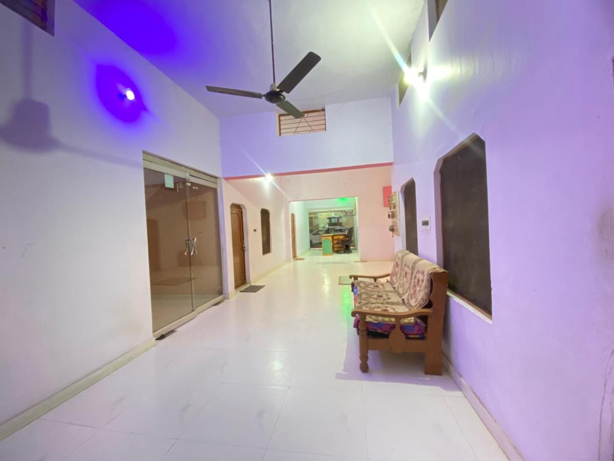 Shri Mahant Hotel Orchha Exterior foto