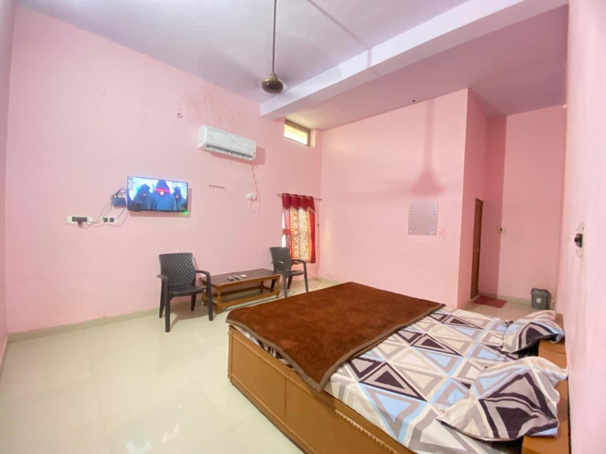 Shri Mahant Hotel Orchha Exterior foto